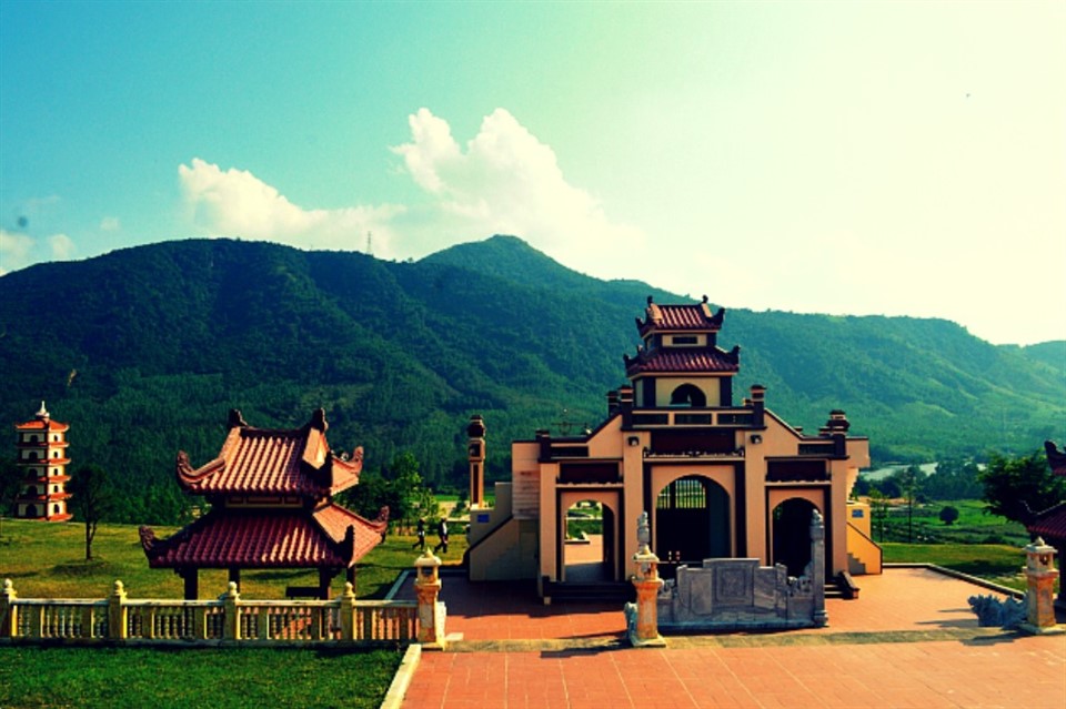 TOUR GHÉP 1 NGÀY TÂY SƠN – HẦM HÔ