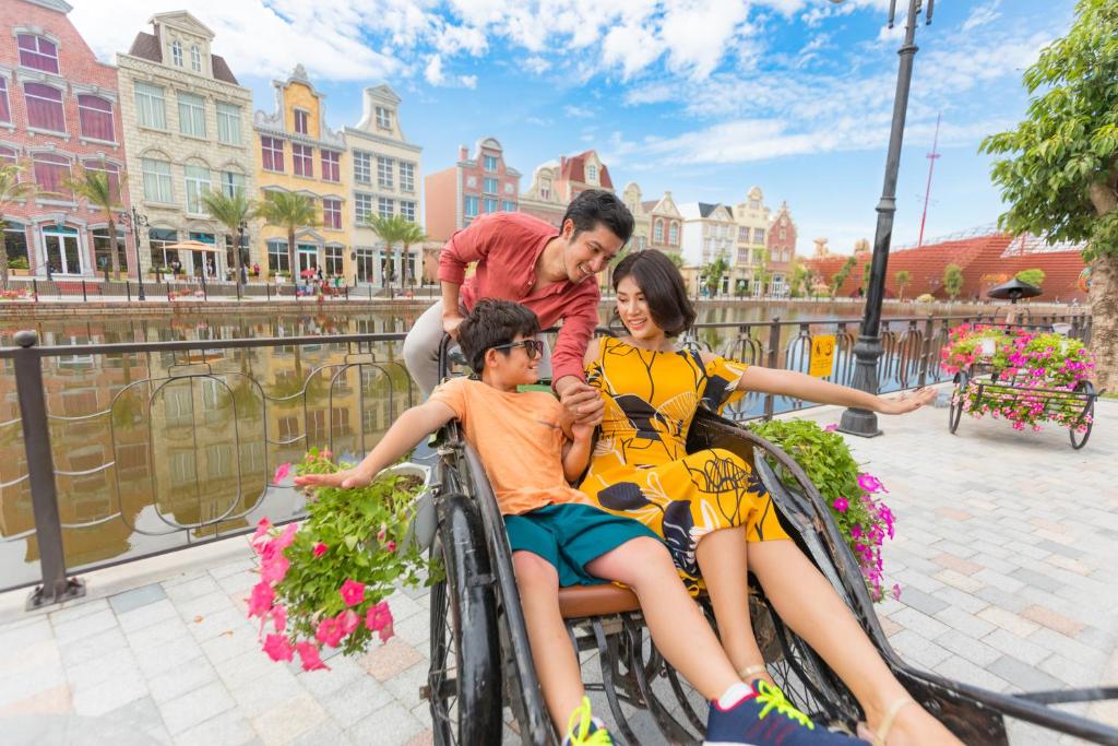 TOUR GHÉP 1 NGÀY ĐÀ NẴNG - VINPEARL NAM HỘI AN