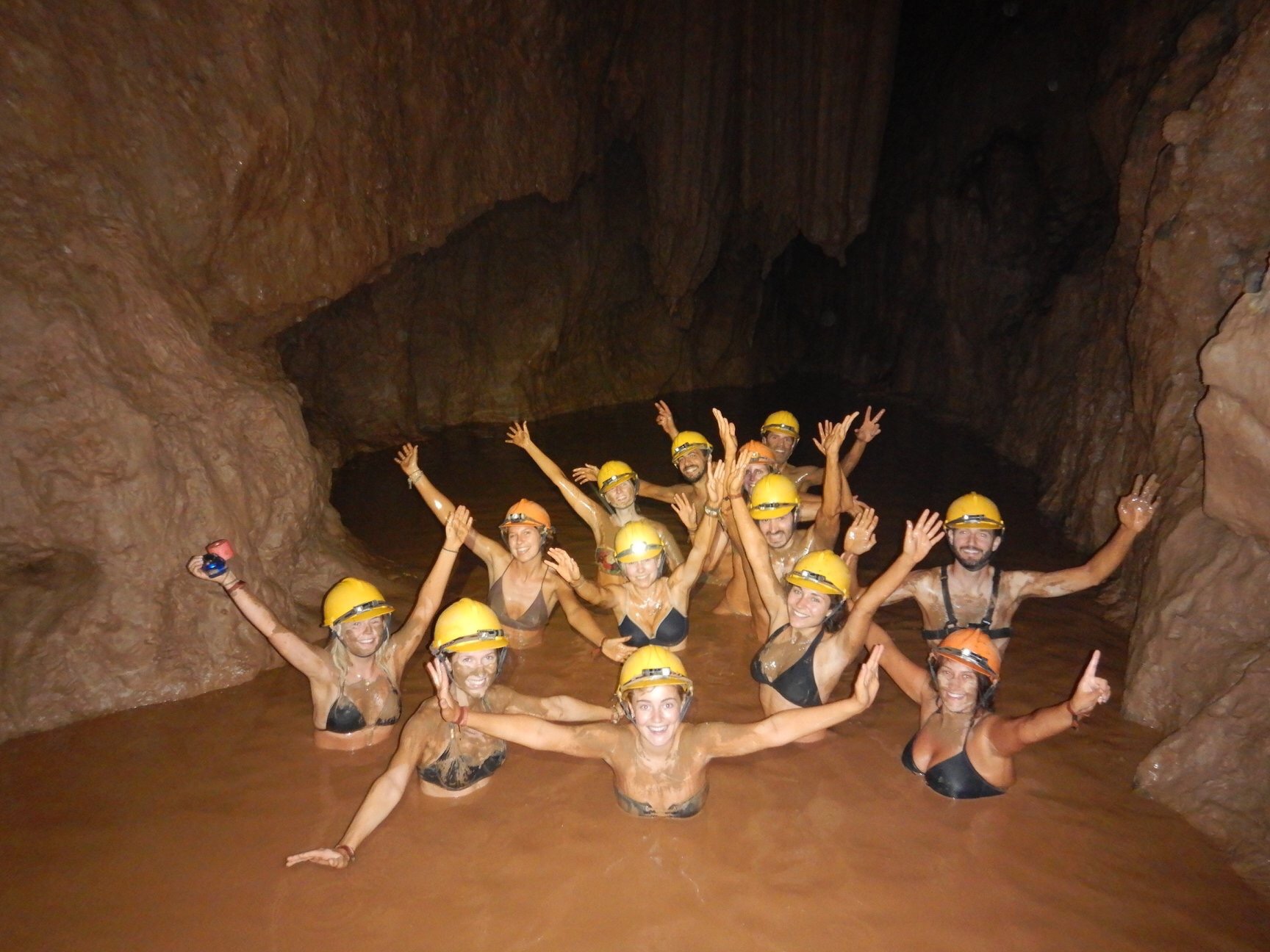TOUR GHÉP 1 NGÀY KHÁM PHÁ SÔNG CHÀY - HANG TỐI 