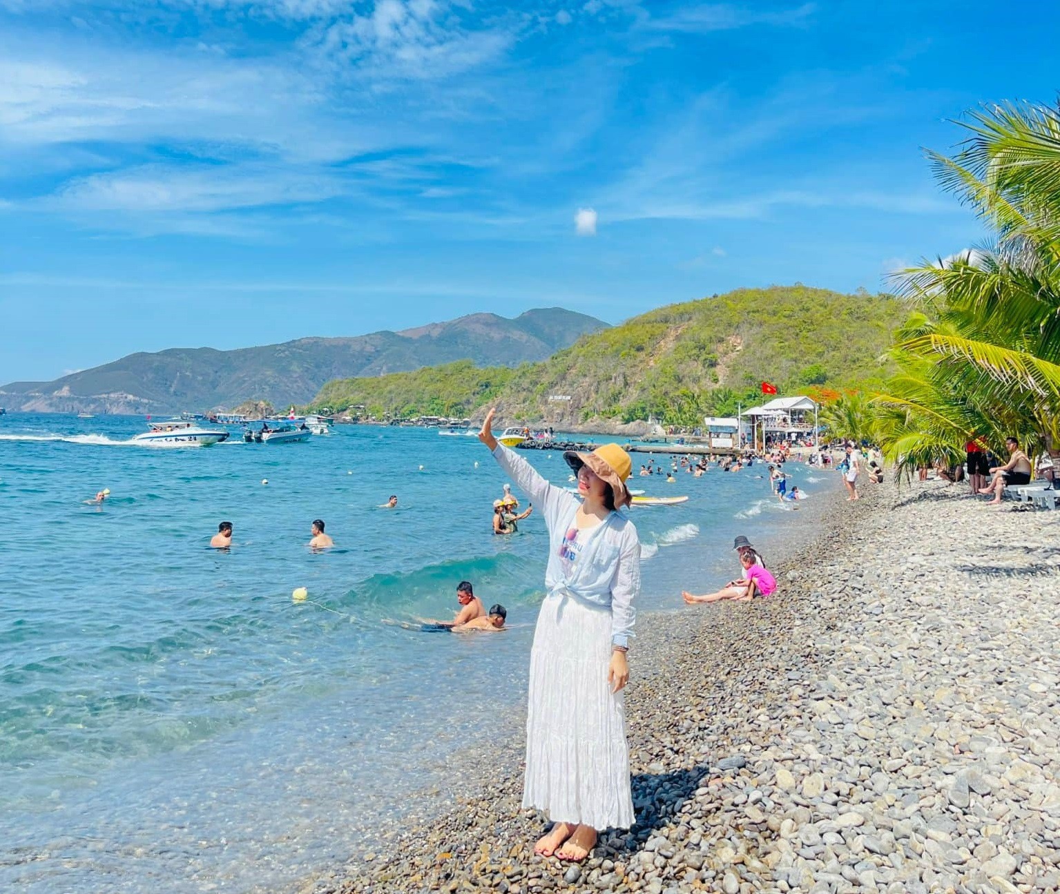 TOUR GHÉP 1 NGÀY 3 ĐẢO VIP NHA TRANG ( BÃI TRANH - LÀNG CHÀI - HÒN TẰM)