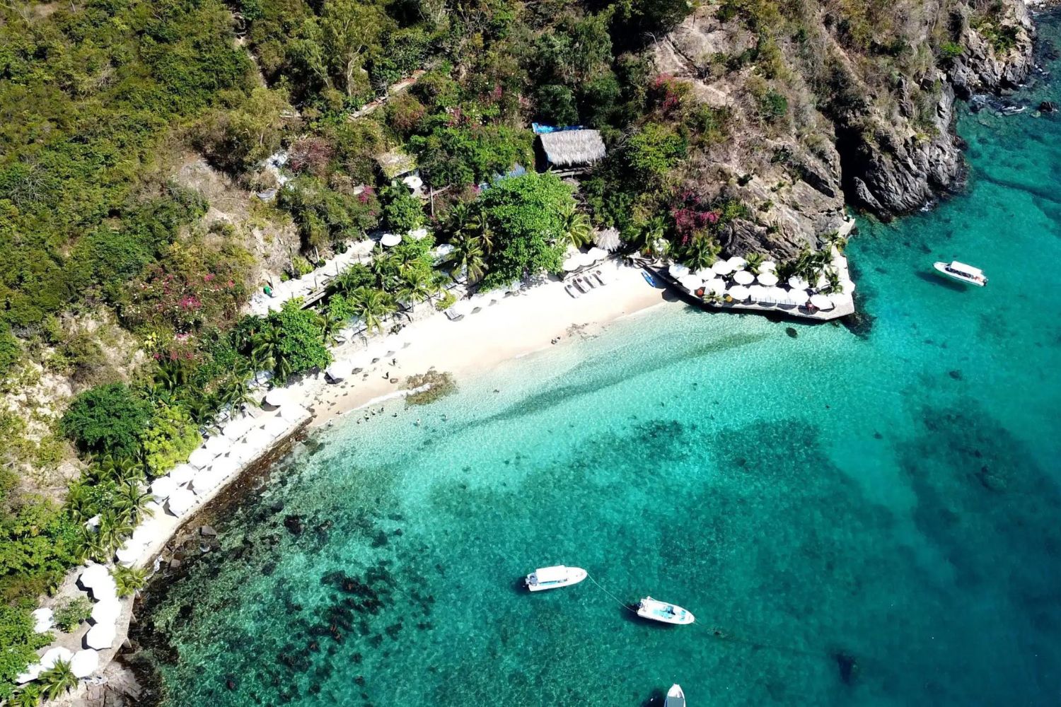 TOUR GHÉP 1 NGÀY 3 ĐẢO SUPER VIP NHA TRANG ( MINI BEACH - LÀNG CHÀI - HÒN TẰM)