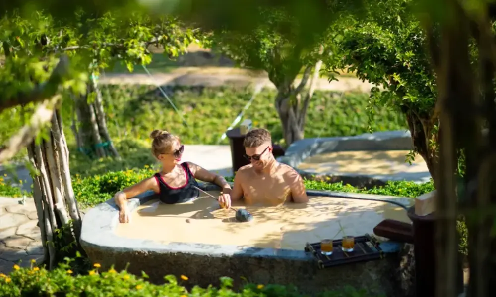 TOUR GHÉP 1 NGÀY 3 ĐẢO SUPER VIP NHA TRANG ( MINI BEACH - LÀNG CHÀI - HÒN TẰM)