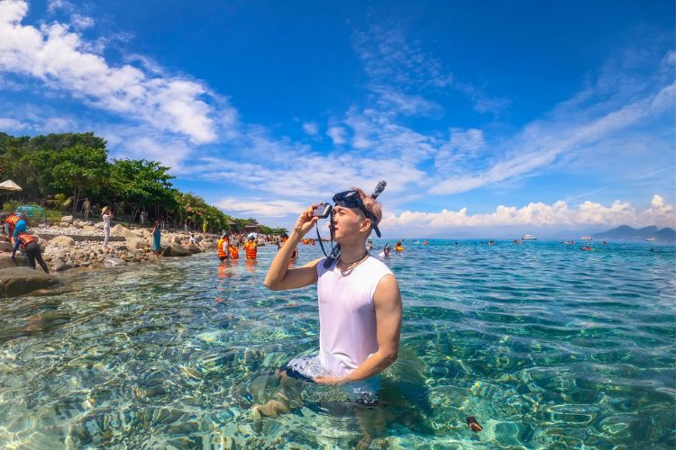 TOUR GHÉP 1 NGÀY 3 ĐẢO NHA TRANG ( HÒN MUN - LÀNG CHÀI - HÒN TẰM)