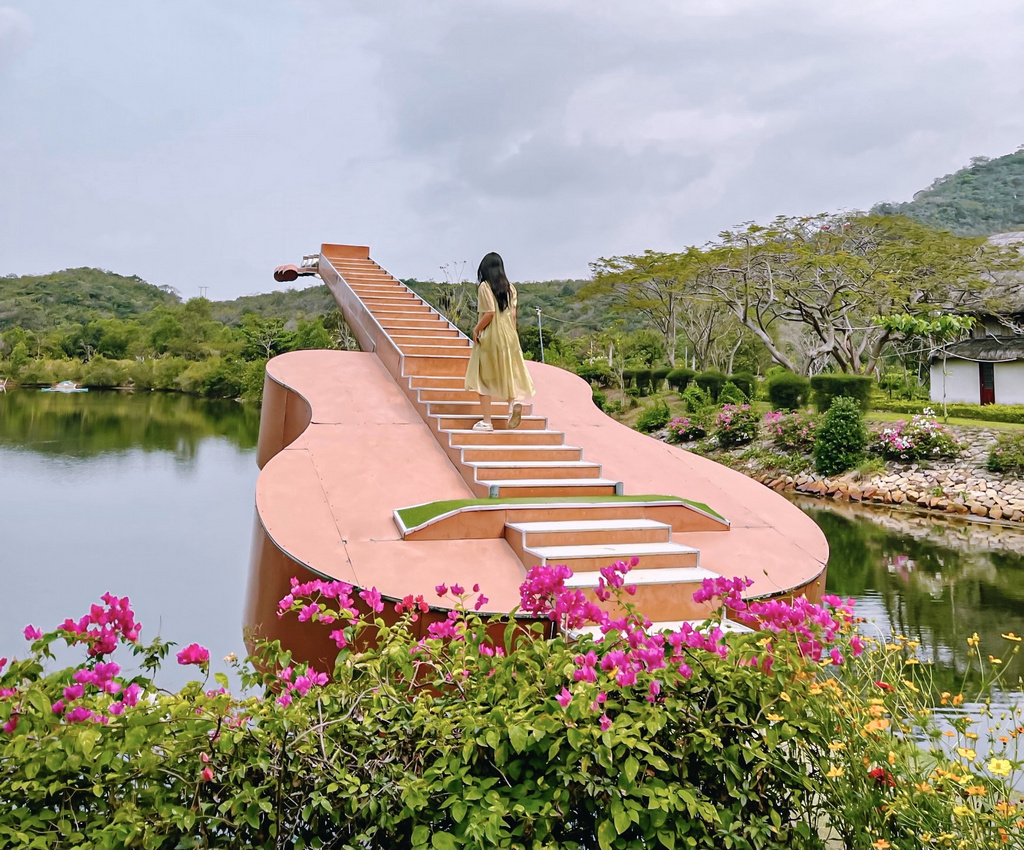 TOUR GHÉP 1 NGÀY ĐẢO KHỈ - SUỐI HOA LAN NHA TRANG 