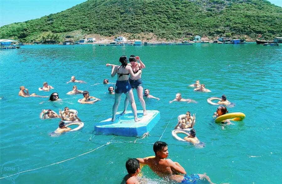 TOUR GHÉP 1 NGÀY ĐẢO ROBINSON NHA TRANG