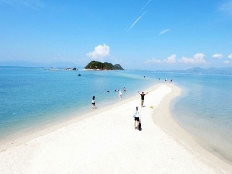 TOUR GHÉP 1 NGÀY NHẤT TỰ SƠN – BIỂN VỊNH HÒA – ĐỒI CÁT TỪ NHAM