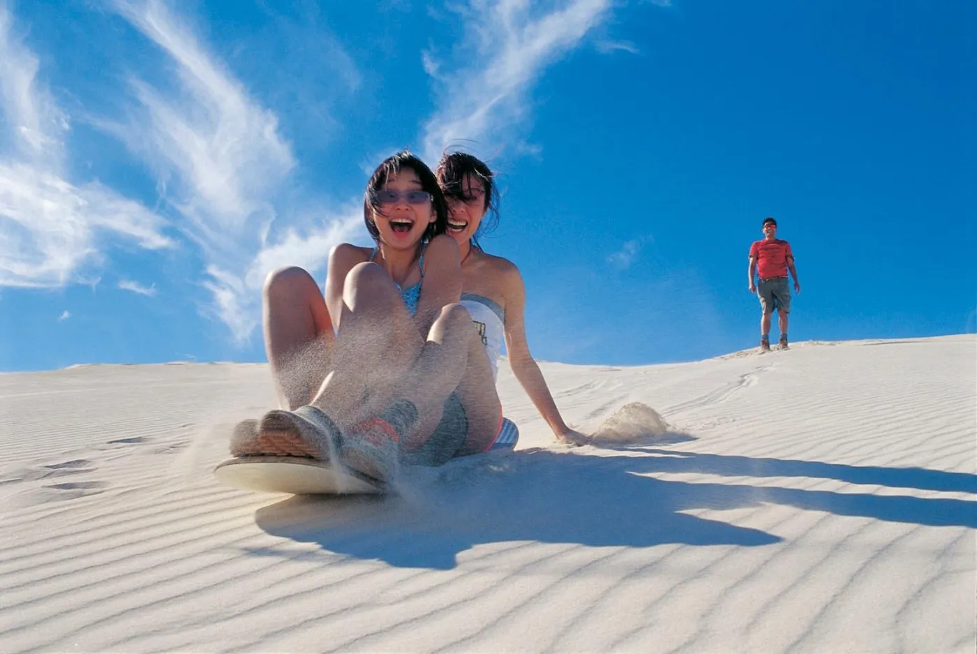 TOUR GHÉP 1 NGÀY NHẤT TỰ SƠN – BIỂN VỊNH HÒA – ĐỒI CÁT TỪ NHAM