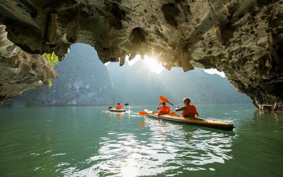 TOUR GHÉP 1 NGÀY VỊNH HẠ LONG - TITOP - HANG LUỒN  ( TÀU VIP ĂN BUFFET)