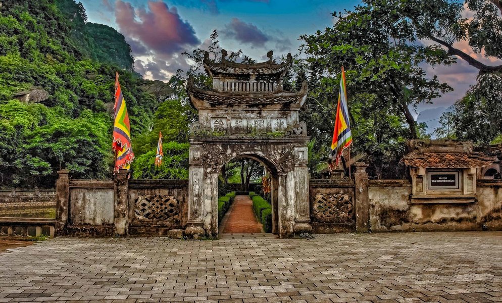 TOUR GHÉP 1 NGÀY HOA LƯ - TAM CỐC 
