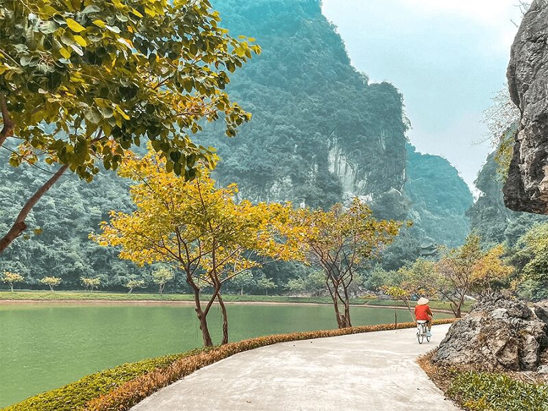 TOUR GHÉP 1 NGÀY TUYỆT TÌNH CỐC - TAM CỐC - HANG MÚA 