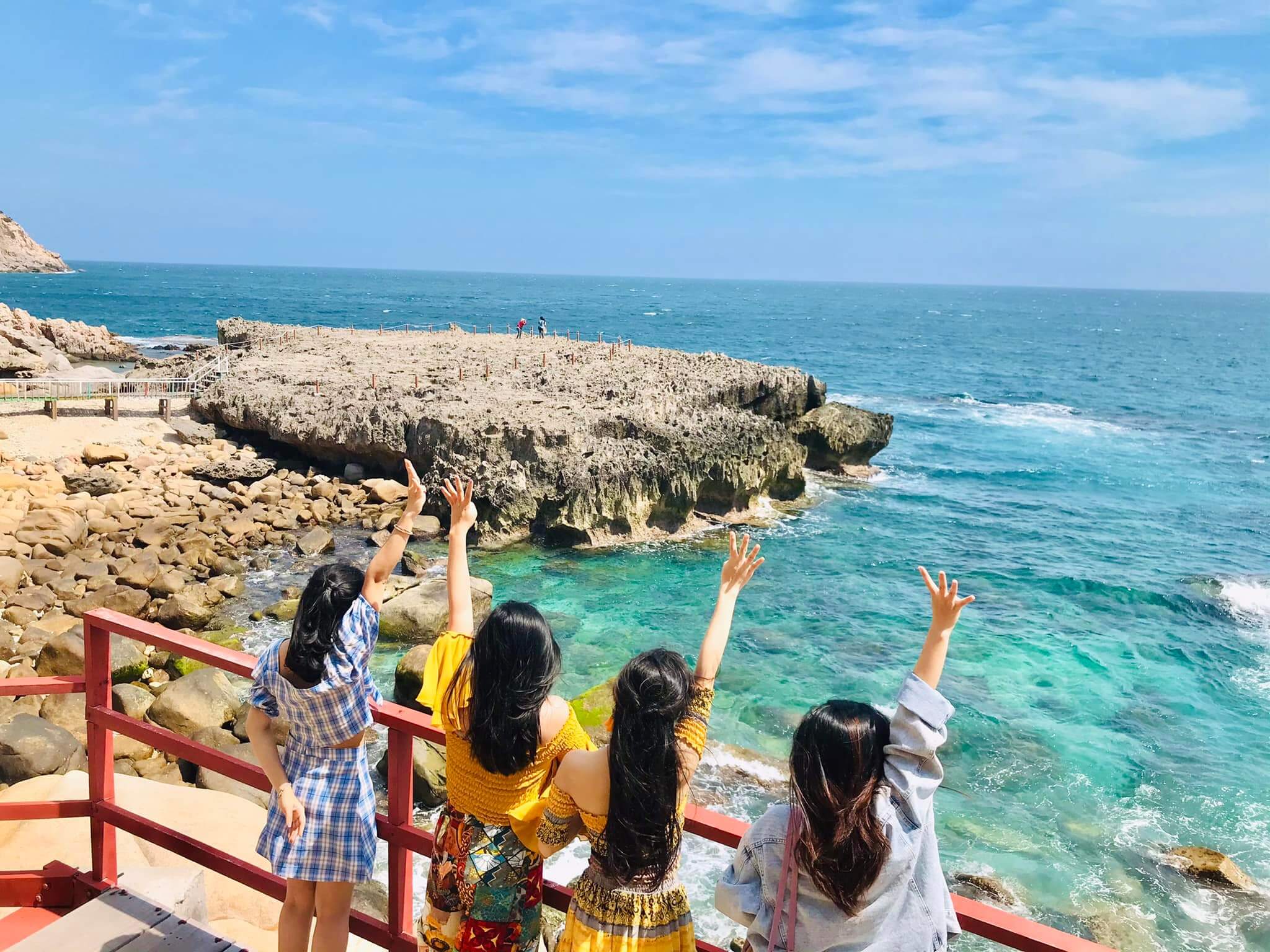 TOUR GHÉP 1 NGÀY ĐỒNG CỪU - VƯỜN NHO - VĨNH HY - HANG RÁI NHA TRANG