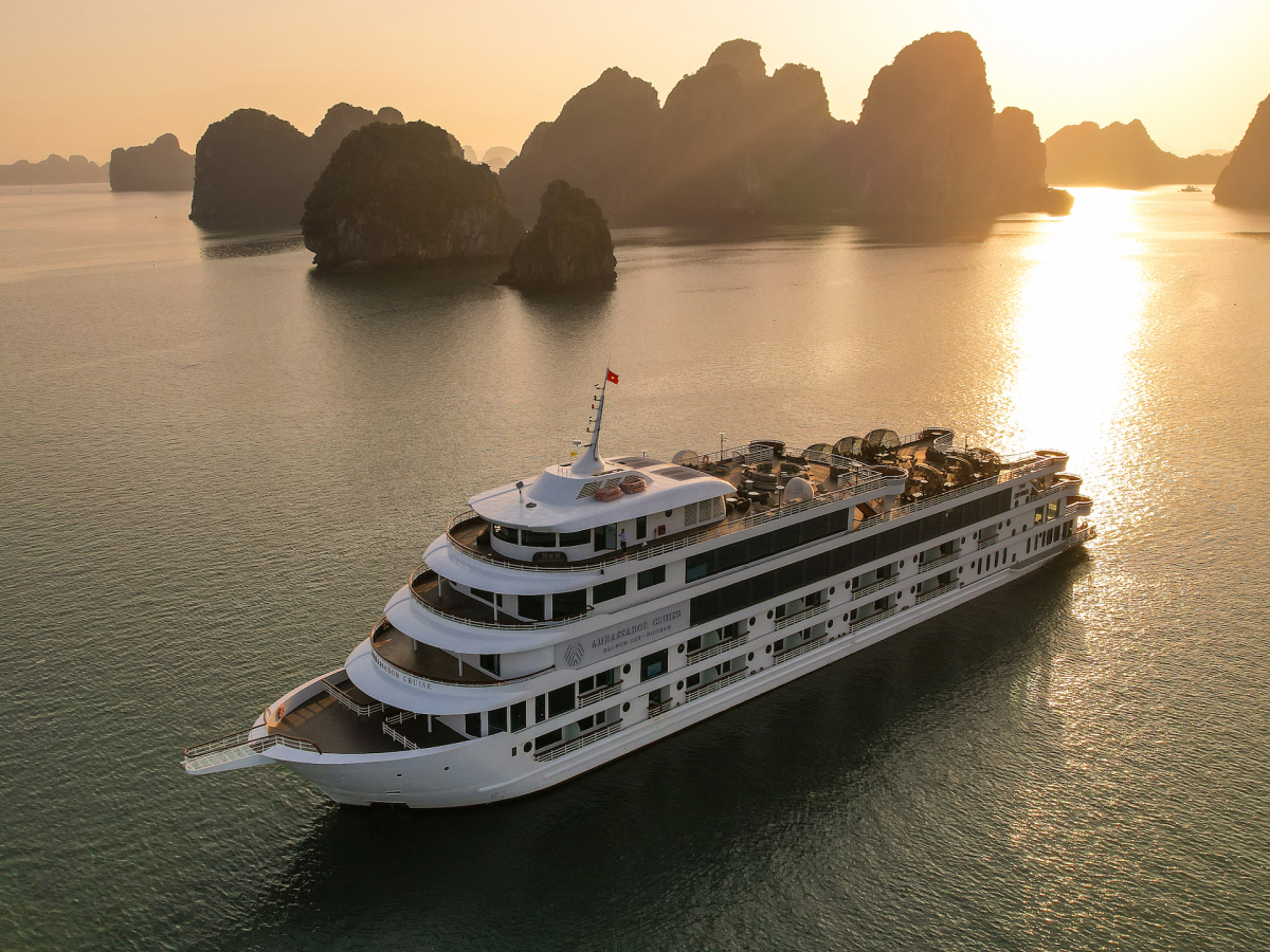 Tour Du Thuyền AMBASSADOR CRUISE - HẠ LONG